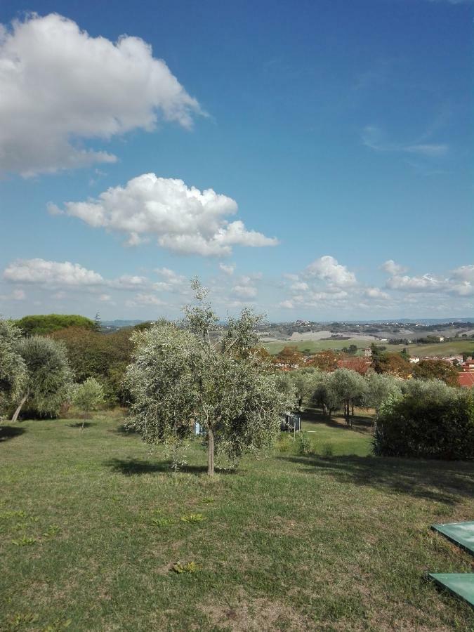 Le Pergoline B&B Casciana Terme Bagian luar foto